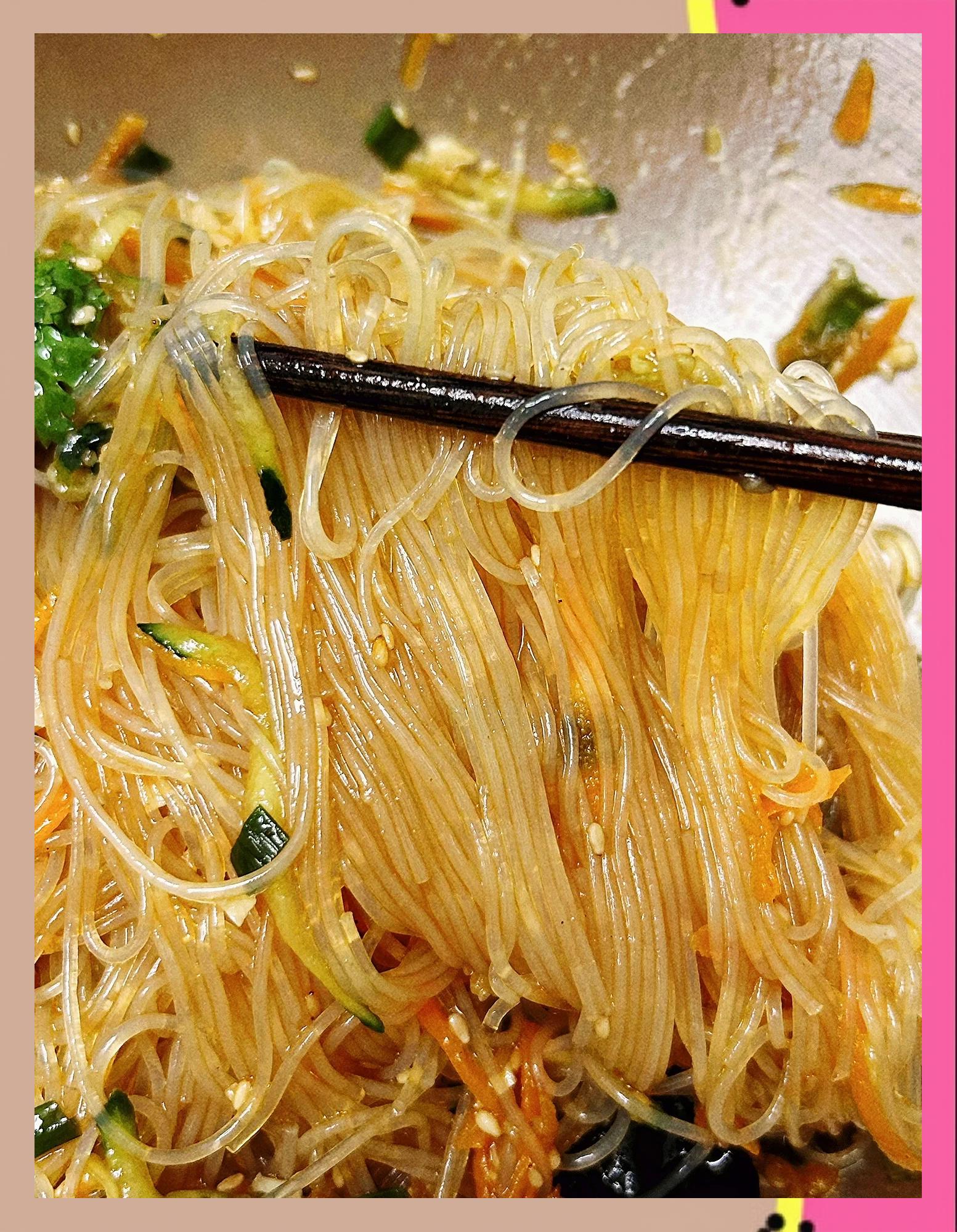 凉拌粉条的家常做法(凉拌粉皮儿的家常做法)