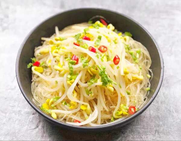 凉拌粉条的家常做法(凉拌粉皮儿的家常做法)